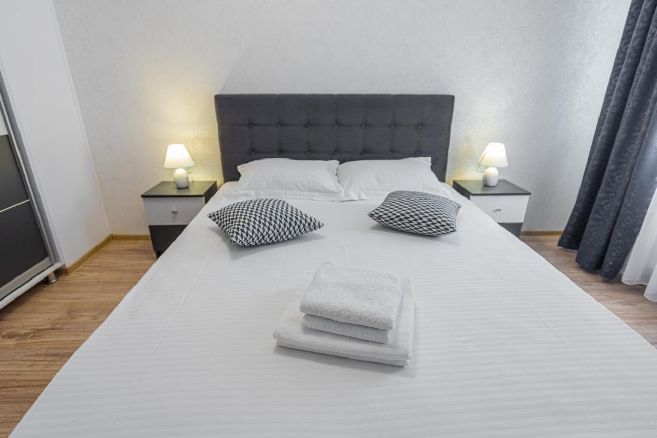 Moonlight Sky Mamaia Apartment Экстерьер фото